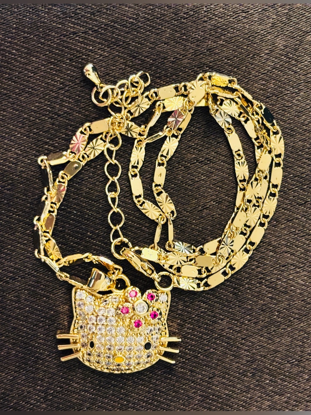 Pretty Bird Diamond-Cut Clover & Hello Kitty CZ Set Bracelet - Picture 12 of 12